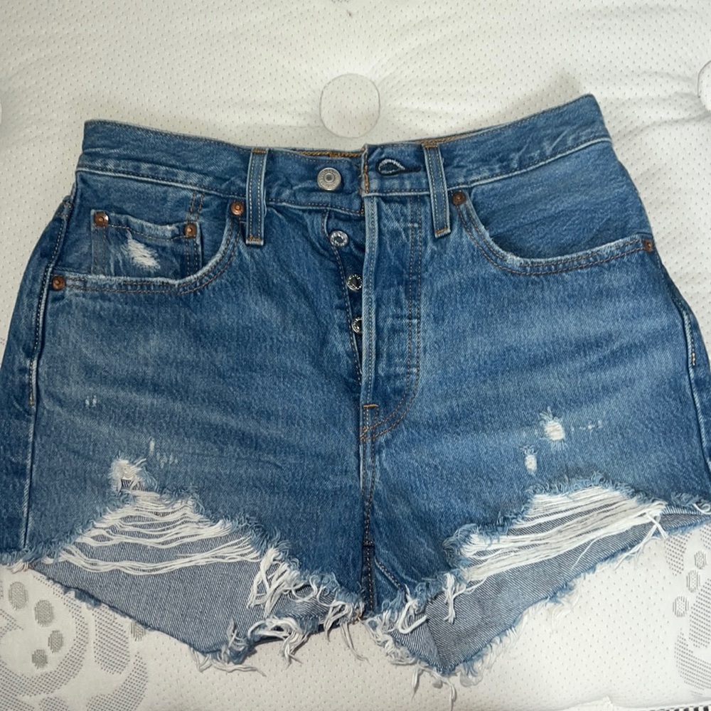 Levi’s women’s high rise jean shorts